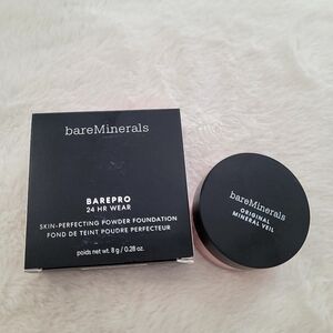 New bareMinerals BAREPRO 24HR Foundation Medium 30Cool + Mineral Veil Bundle
